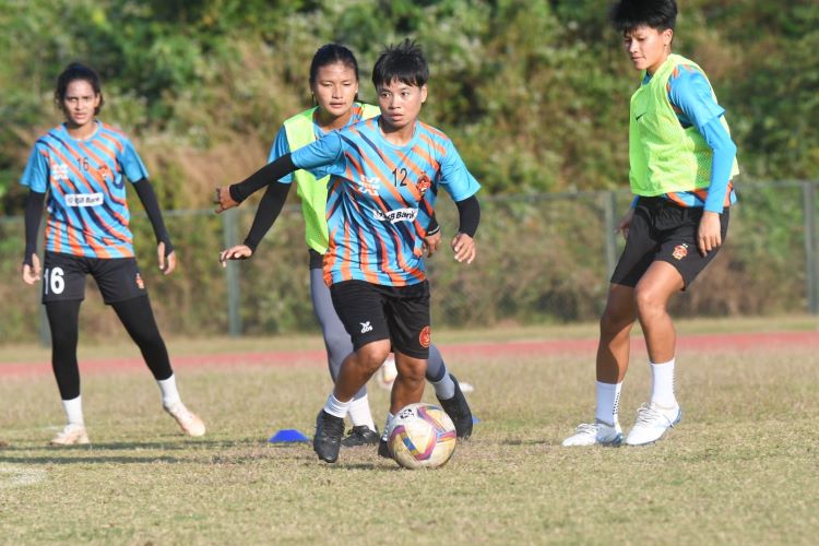 ഇന്ത്യന്‍ വനിതാ ലീഗിനുള്ള ടീം പ്രഖ്യാപിച്ച് ഗോകുലം കേരള എഫ് സി;  ആദ്യ മത്സരം വെള്ളിയാഴ്ച കോഴിക്കോട് ഇഎംഎസ് സ്റ്റേഡിയത്തില്‍