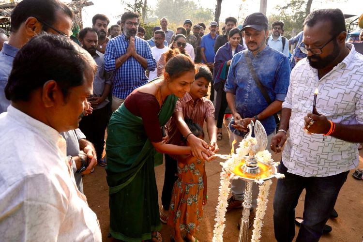 എം. പത്മകുമാര് ഒരുക്കുന്ന ക്രൈംത്രില്ലര് ചിത്രം കൂര്ഗില് ആരംഭിച്ചു