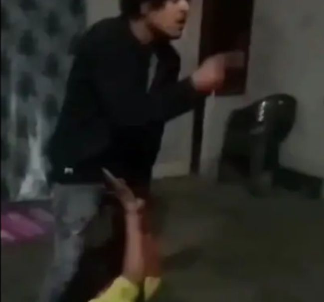 പെണ്കുഞ്ഞിന് ജന്മം നല്കിയതിന്റെ പേരില് ഭാര്യയെ മര്ദിച്ച ഭര്ത്താവ് പിടിയില്