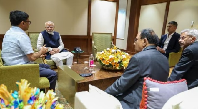 വിദേശകാര്യമന്ത്രിയെ കണ്ട് പ്രധാനമന്ത്രി, സുരക്ഷാ കാബിനറ്റ് യോഗം ഉടന്