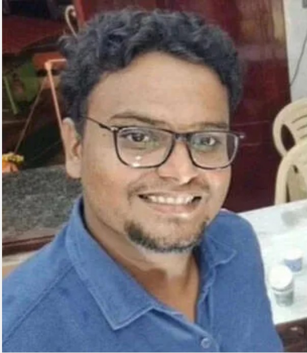 നിര്ത്തിയിട്ടിരുന്ന കാറില് യുവ ഡോക്ടര് മരിച്ച നിലയില്
