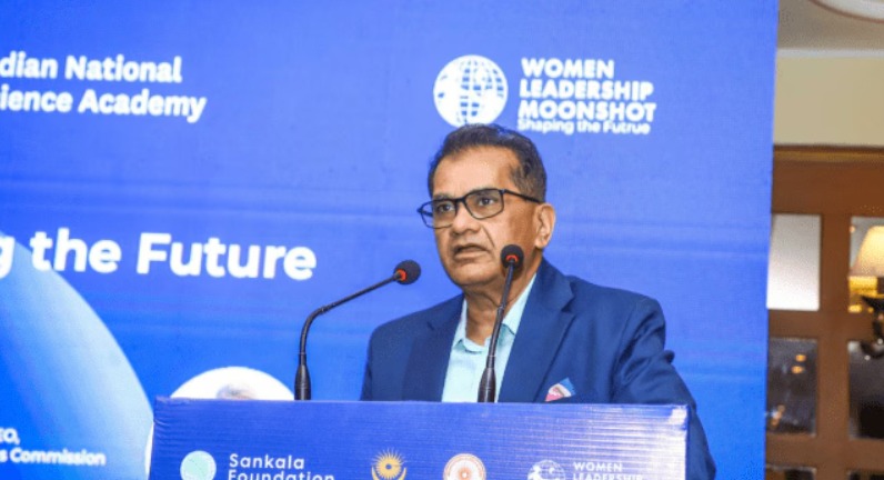 ഔദ്യോഗിക ജീവിതത്തില് നാലരപ്പതിറ്റാണ്ട്, അമിതാഭ് കാന്ത് പടിയിറങ്ങി