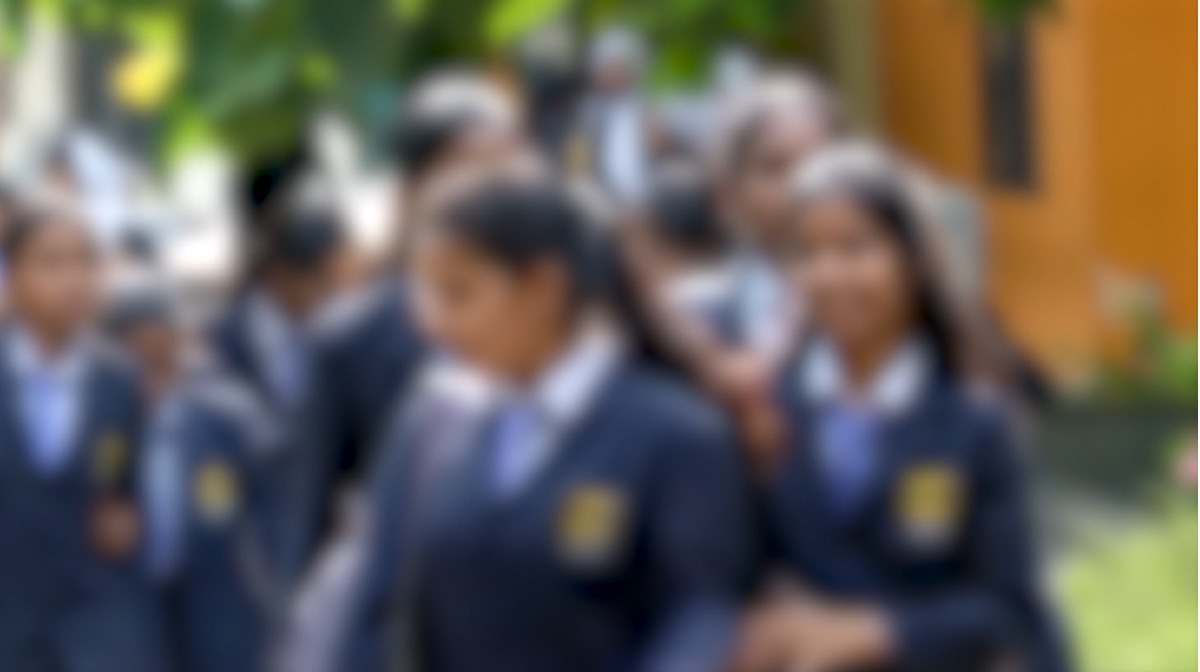 അബദ്ധത്തില് പൈലറ്റിന്റെ കൈ തട്ടി ഇന്ധനസ്വിച്ച് ഓഫാകാന് സാധ്യതയുണ്ടോ ?