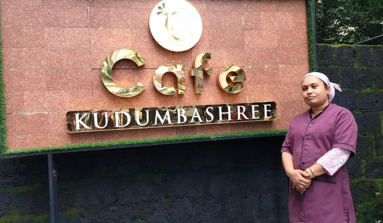 ഉണ്ണിയപ്പത്തില് നിന്ന് പ്രീമിയം കഫേയിലേക്ക്; ഷെരീഫയുടേത് ഒരു കുടുംബശ്രീ വിജയഗാഥ