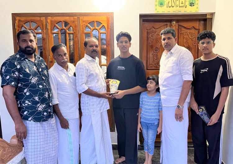 സി.എച്ച് അക്കാദമിക് എക്സലന്സ് അവാര്ഡ് കൈമാറി
