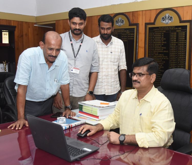 ഹജ്ജ് അപേക്ഷാ സമര്‍പ്പണത്തിന് കൂടുതല്‍ സമയം അനുവദിക്കണം -മന്ത്രി വി. അബ്ദുറഹിമാന്‍,  ഹജ്ജ് കമ്മിറ്റി ഓഫീസ് സ്മാര്‍ട്ട് ഓഫീസ് ആയി