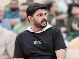 നവാസിന്റെ അപ്രതീക്ഷിത വിയോഗത്തിന്റെ ഞെട്ടലിലാണ് സിനിമാ ലോകം, പോസ്റ്റ്‌മോര്‍ട്ടം ഇന്ന്, ഖബറടക്കം വൈകുന്നേരം അഞ്ചരക്ക് ആലുവയില്‍