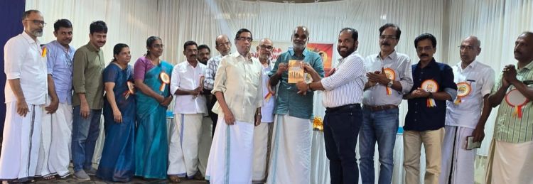 പ്രവാസികള്‍ ജീവിതം നാടിനു സമര്‍പ്പിച്ചവര്‍ പി.സുരേന്ദ്രന്‍