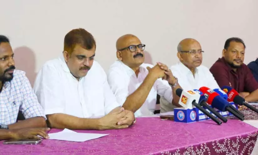 കെ.എം.സി.സി ജിദ്ദ സെന്‍ട്രല്‍ കമ്മിറ്റിയുടെ ന്ന 'ഇ. അഹമ്മദ് സാഹിബ് മെമ്മോറിയല്‍ സൂപ്പര്‍ 7' ഫുട്ബാള്‍ ടൂര്‍ണമെന്റിന് ഇന്ന്  തുടക്കം