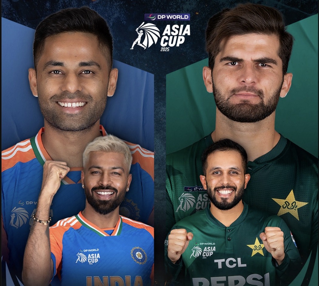 ഇന്ത്യ-പാക് പോരാട്ടം: ദുബായ് സ്റ്റേഡിയത്തില്‍ ആവേശം അലതല്ലുന്നു