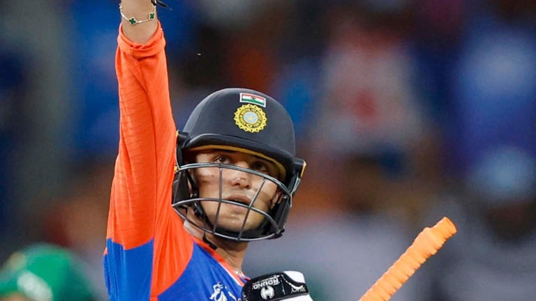 ഇന്ത്യയുടെ വിജയശില്‍പി അഭിഷേക് ശര്‍മക്ക് വിരേന്ദര്‍ സേവാഗിന്റെ അഭിനന്ദനം