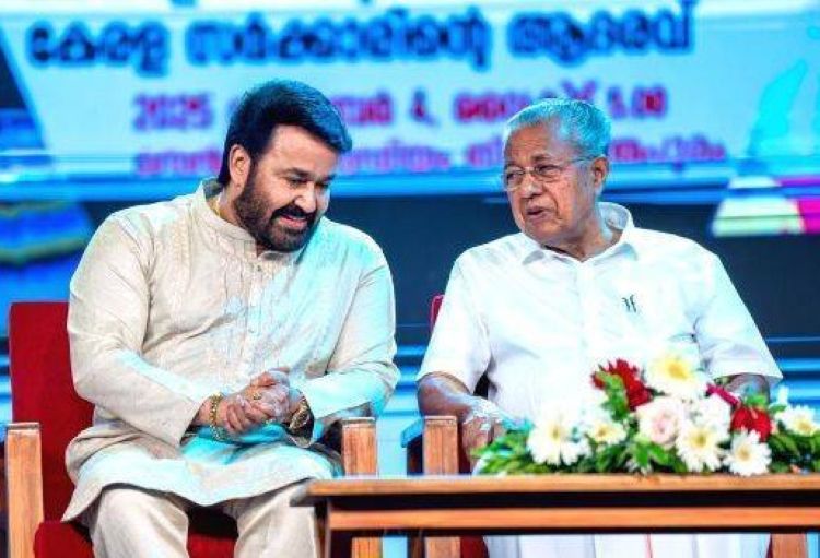   ലാലിന് കേരളത്തിന്റെ ആദരവ്; 'വൈകാരിക ഭാരം മറച്ചുപിടിക്കാന്‍ അഭിനയശേഷിക്ക് പോലും സാധിക്കുന്നില്ല' - മോഹന്‍ലാല്‍