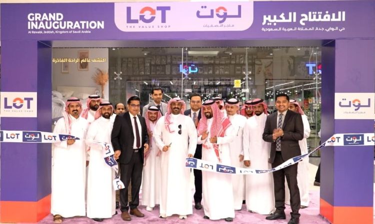 ജിദ്ദയിലെ ലുലുവിന്റെ ആദ്യ ലോട്ട് സ്റ്റോര്‍ അല്‍ റവാബിയില്‍ തുറന്നു, കൂടുതല്‍ ഉത്പന്നങ്ങള്‍ക്കും വില 22 റിയാലില്‍ താഴെ