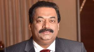  ആദായനികുതി റെയ്ഡിനിടെ കോണ്‍ഫിഡന്റ് ഗ്രൂപ്പ് ചെയര്‍മാന്‍ ഡോ. സി.ജെ. റോയ് സ്വയം വെടിവെച്ച് മരിച്ചു