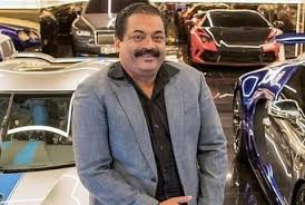 സി.ജെ. റോയി രാഷ്ട്രീയ-സിനിമ മേഖലകളിലെ പ്രമുഖരില്‍ നിന്ന് വലിയ നിക്ഷേപം സ്വീകരിച്ചിരുന്നു, കടുത്ത മാനസിക സമ്മര്‍ദ്ദവും സാമ്പത്തിക ഇടപാടുകളും ആത്മഹത്യയിലേക്ക് നയിച്ചതായി സൂചന