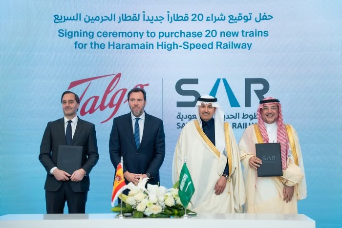 ഹറമൈന്‍ എക്‌സ്പ്രസ്സ് ഇനി കൂടുതല്‍ കരുത്തോടെ; സ്‌പെയിനില്‍ നിന്ന് 20 പുതിയ ട്രെയിനുകള്‍ വാങ്ങാന്‍ സൗദി റെയില്‍വേ കരാര്‍ ഒപ്പിട്ടു