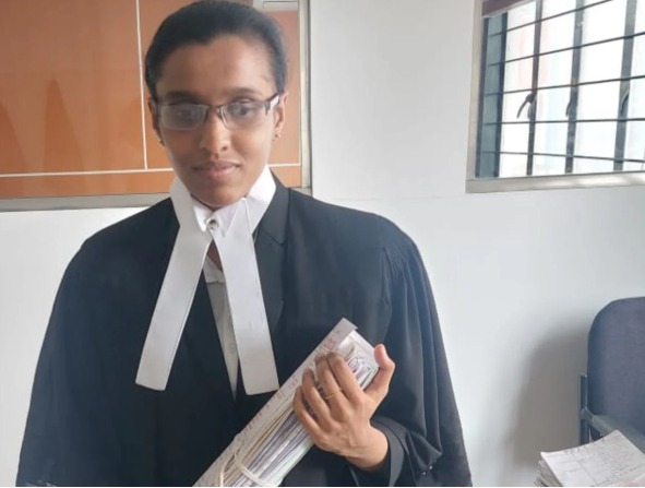 പരിമിതികളെ തോല്‍പ്പിച്ച താന്യ നാഥന്‍: കേരളത്തിലെ ആദ്യ കാഴ്ചപരിമിതയായ ജഡ്ജി