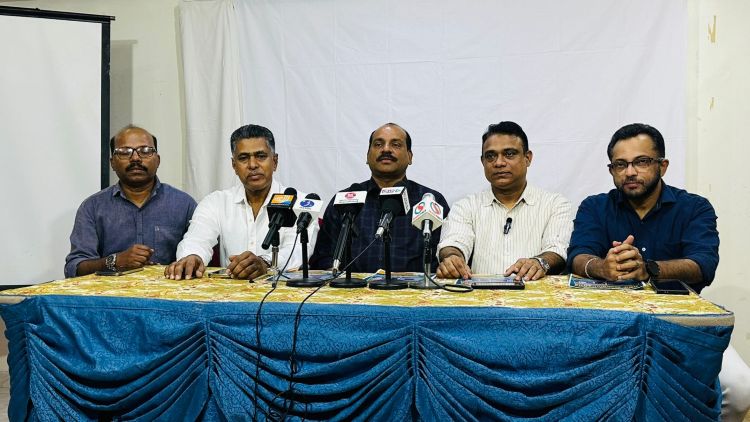 വിലങ്ങാടിന് കൈത്താങ്ങായി 'കോഴിക്കോടന്‍സ്' റിയാദ്