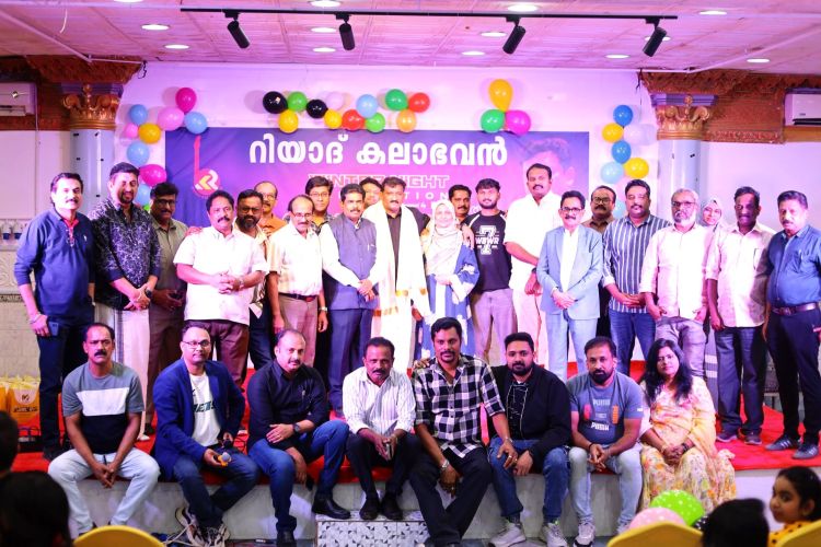 റിയാദ് കലാഭവന്‍ വിന്റര്‍ നൈറ്റ് ശ്രദ്ധേയമായി