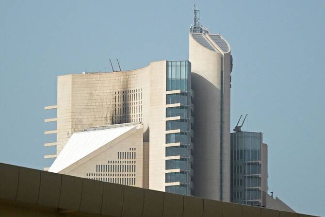 ഗള്‍ഫ് മേഖലയില്‍ ഇറാന്റെ മിസൈല്‍-ഡ്രോണ്‍ ആക്രമണം ശക്തം;  പ്രവാസികള്‍ക്ക് പരിക്ക്, സൗദിയില്‍ 11 മിസൈലുകള്‍ തകര്‍ത്തു