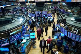 താല്‍ക്കാലിക വെടിനിര്‍ത്തലില്‍ ഇസ്രായേലും പങ്കാളിയാകും; ആഗോള വിപണിയില്‍ എണ്ണവില കുത്തനെ ഇടിഞ്ഞു, ഓഹരി വിപണികള്‍ക്ക് ഉണര്‍വ്