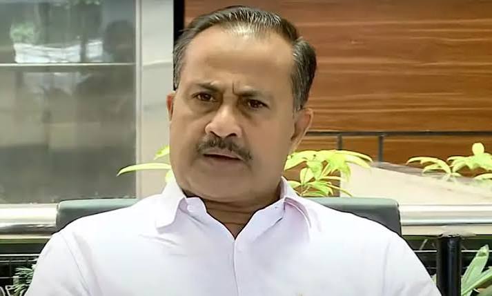  വഖഫ് ബോർഡിൽ അമുസ്ലിംകളെ ഉൾപ്പെടുത്താമെന്ന് സർക്കാർ പറഞ്ഞിട്ടില്ല: പ്രതിപക്ഷ നേതാവ് കള്ളം പറയുന്നുവെന്ന് പി.എം.എ സലാം