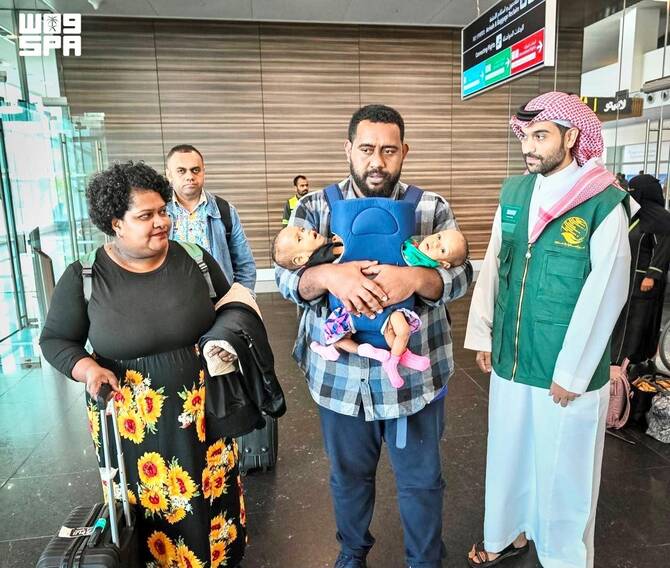 ഫിജിയില്‍ നിന്നുള്ള സയാമീസ് ഇരട്ടകള്‍ വിദഗ്ധ ചികിത്സയ്ക്കായി റിയാദിലെത്തി