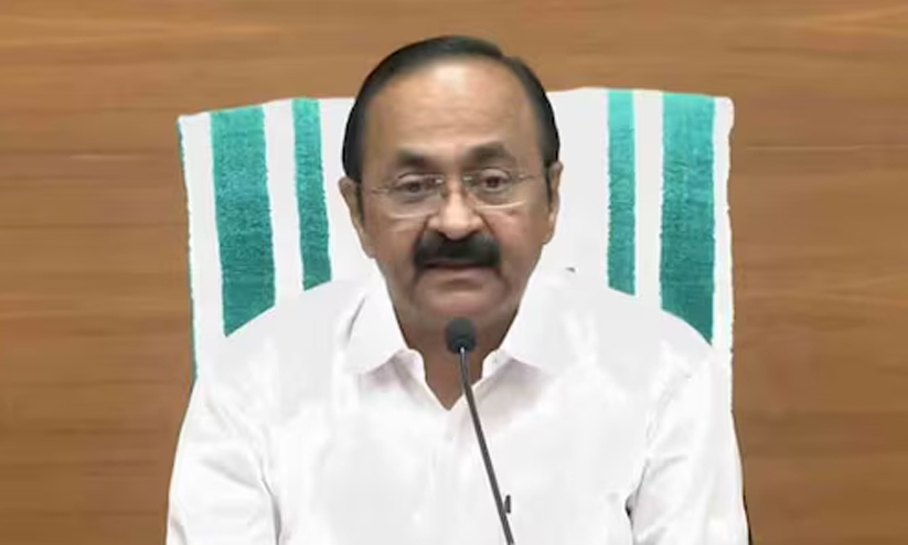 സംസ്ഥാനത്ത് മഴക്കെടുതിയില്‍ മരിച്ചവരുടെ കുടുംബത്തിന് 8 ലക്ഷം രൂപ വീതവുംം വീടുകള്‍ നഷ്ടപ്പെട്ടവര്‍ക്ക് ആറ് ലക്ഷം വീതവും നല്‍കും
