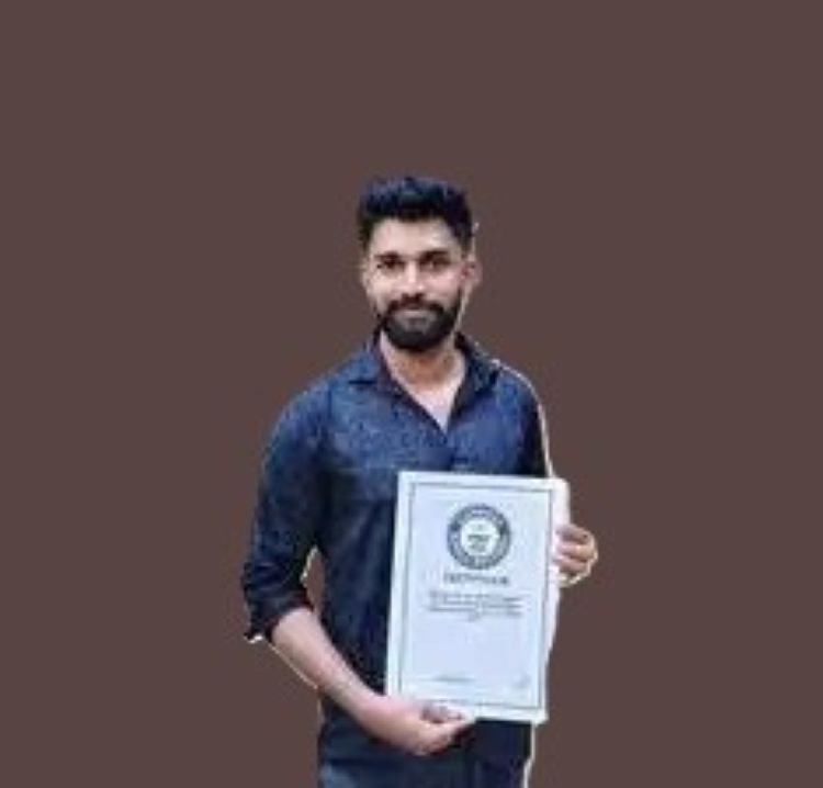മള്‍ട്ടി-കോയിന്‍ റോള്‍ ചെയ്ത് ഗിന്നസ് ലോക റെക്കോര്‍ഡില്‍ ഇടം നേടി മലയാളി ഗവേഷകന്‍