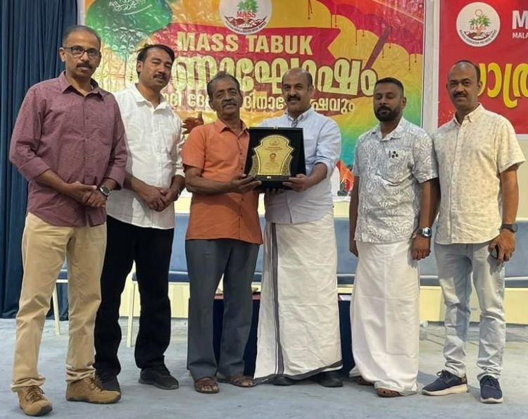 ജോസ് സ്‌കറിയയ്ക്ക് തബൂക്കില്‍ മാസ് യാത്രയയപ്പ്