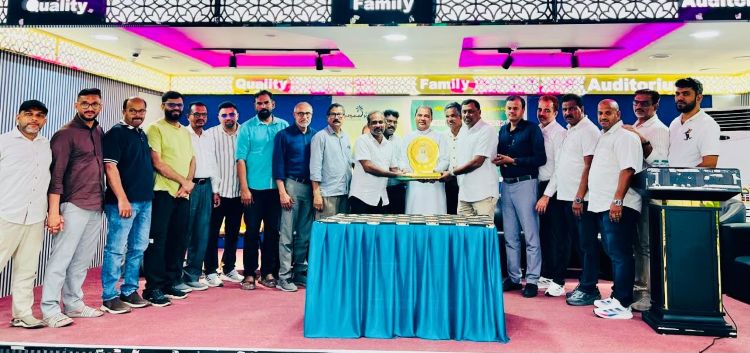 ഡോ. കെ.പി. സുലൈമാന്‍ ഹാജിക്ക് കൊണ്ടോട്ടി മണ്ഡലം കെ.എം.സി.സി സ്വീകരണം നല്‍കി